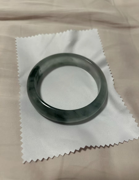 古玩玉器“注膠”非天然翡翠手鐲真品鑒賞圖