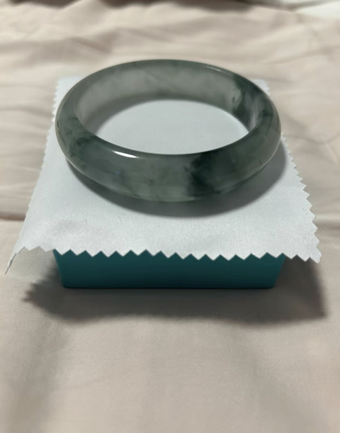 古玩玉器“注膠”非天然翡翠手鐲真品鑒賞圖