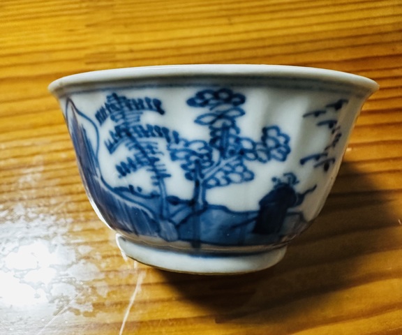 古玩陶瓷康熙青花杯碟拍賣，當前價格1800元