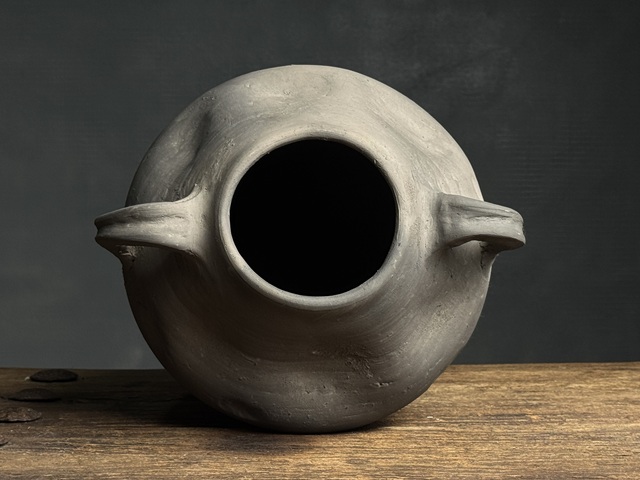 古玩陶瓷隨，灰陶瓶拍賣，當前價格588元