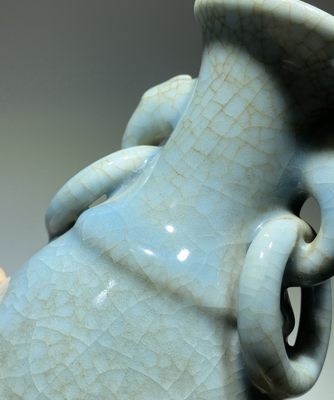 古玩陶瓷仿汝釉雙耳瓶真品鑒賞圖