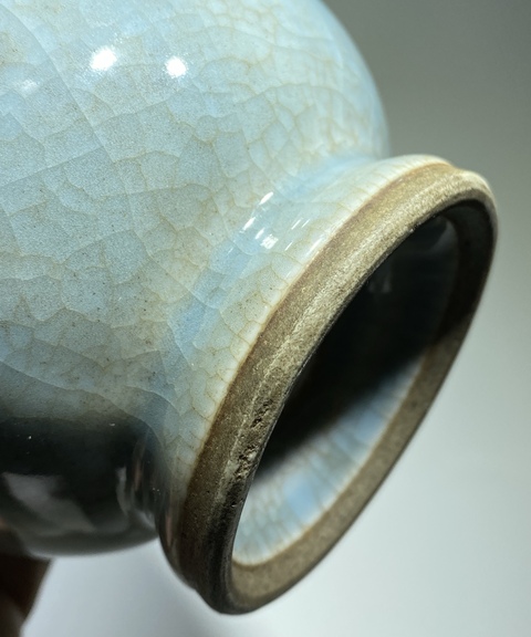 古玩陶瓷仿汝釉雙耳瓶真品鑒賞圖