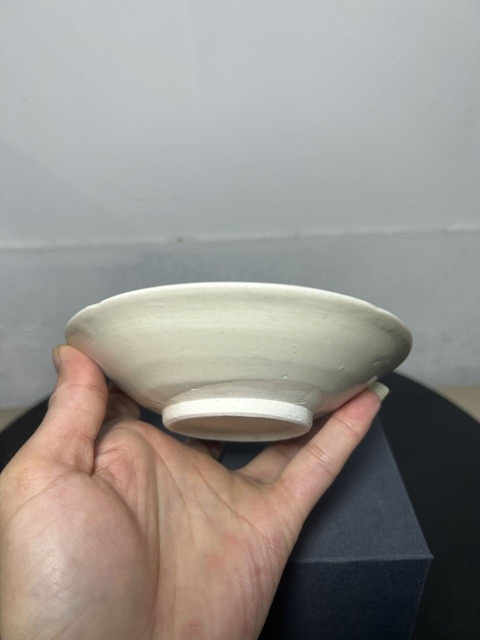 古玩陶瓷定窯白瓷葵口洗真品鑒賞圖