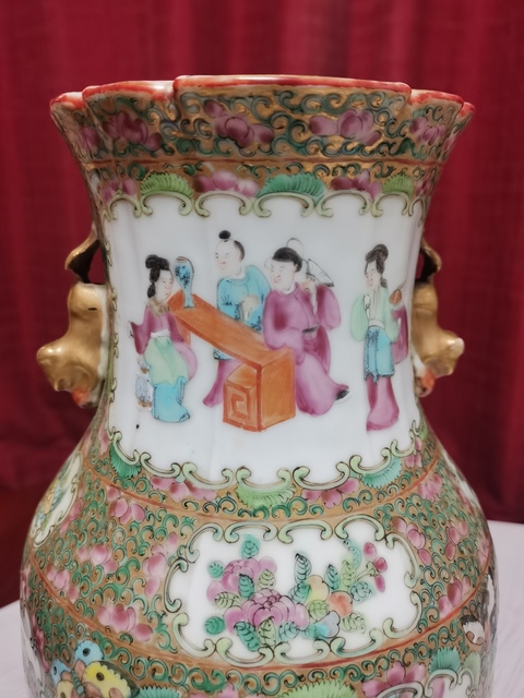 古玩陶瓷廣彩描金人物故事紋瓶真品鑒賞圖