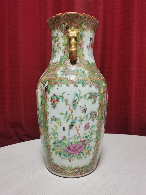 古玩陶瓷廣彩描金人物故事紋瓶真品鑒賞圖