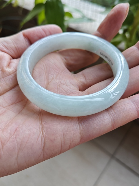 古玩玉器翡翠鐲子拍賣，當(dāng)前價(jià)格2280元