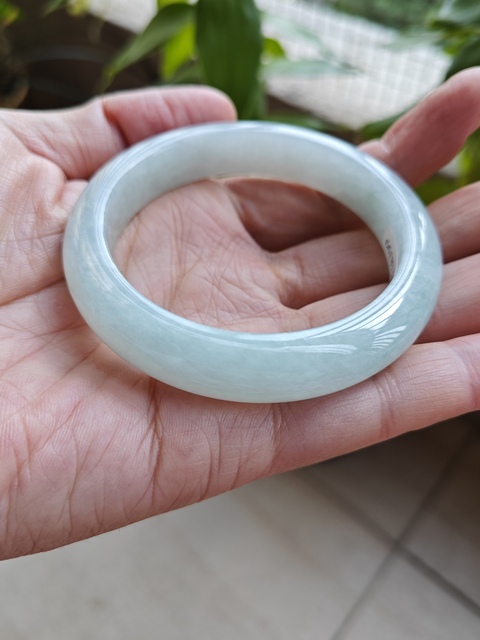 古玩玉器翡翠鐲子拍賣，當(dāng)前價(jià)格2280元