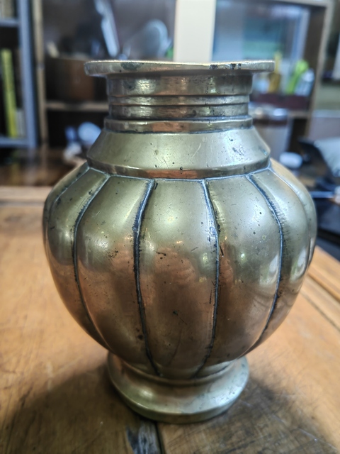 古玩銅器瓜棱瓶真品鑒賞圖