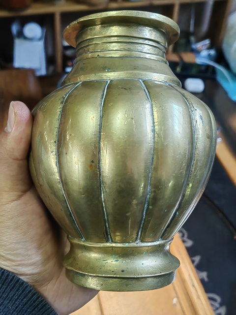 古玩銅器瓜棱瓶真品鑒賞圖