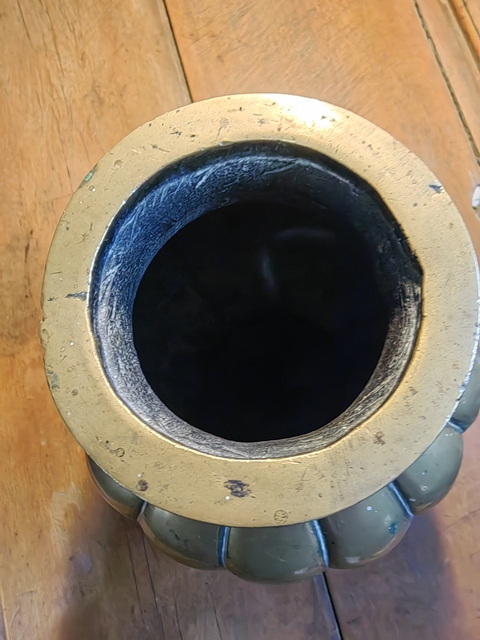 古玩銅器瓜棱瓶真品鑒賞圖