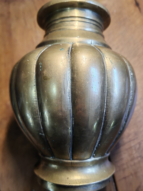 古玩銅器瓜棱瓶真品鑒賞圖