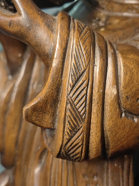 古玩雜項黃檀木雕刻制作觀音立像真品鑒賞圖