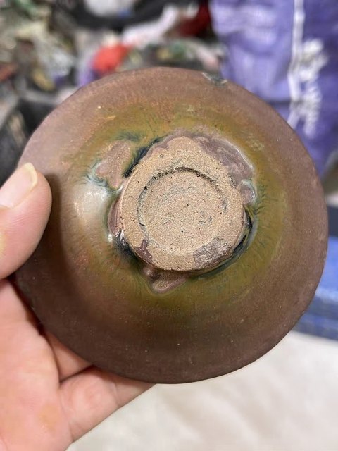 古玩陶瓷建窯兔毫喇叭口茶盞真品鑒賞圖