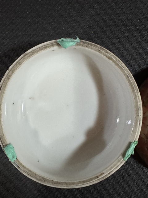 古玩陶瓷粉彩花卉花卉印盒真品鑒賞圖