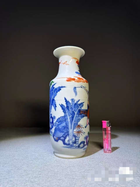 古玩陶瓷青花加彩人物紋瓶真品鑒賞圖