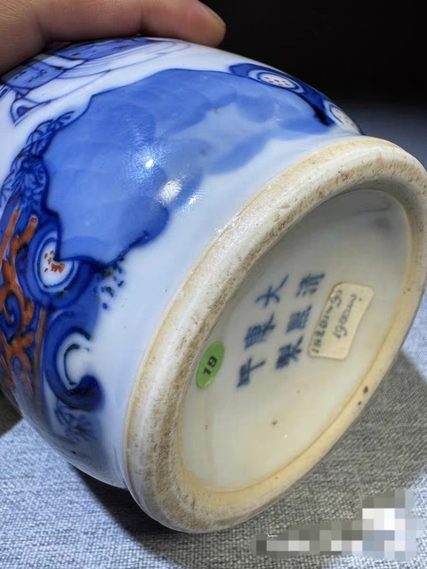 古玩陶瓷青花加彩人物紋瓶真品鑒賞圖