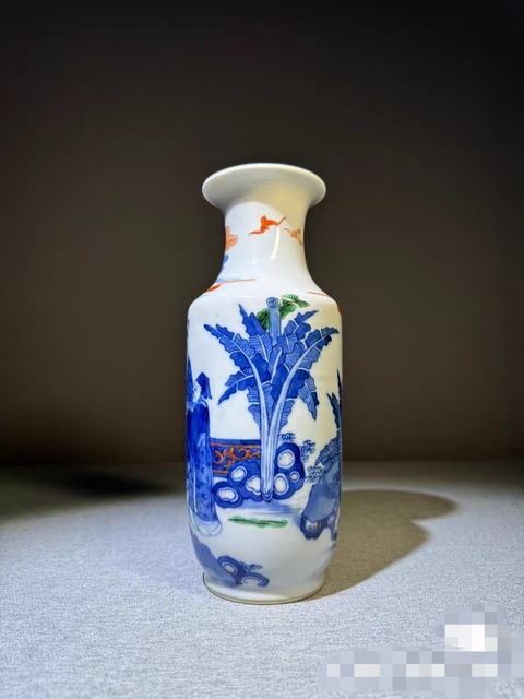 古玩陶瓷青花加彩人物紋瓶真品鑒賞圖