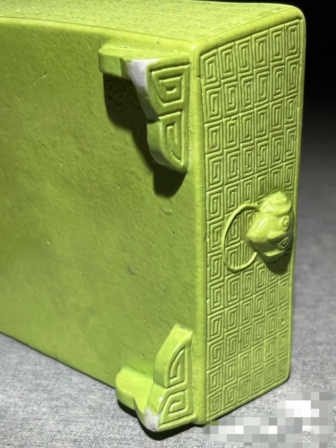 古玩陶瓷水仙盆真品鑒賞圖