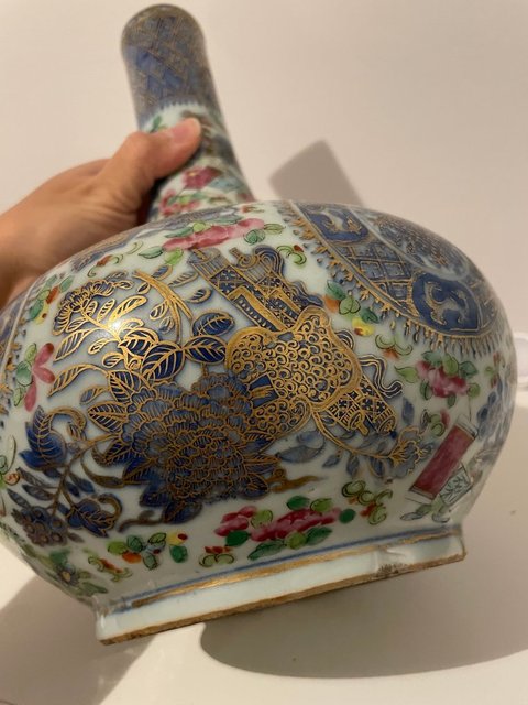 古玩陶瓷清中晚 青花加彩描金賞瓶真品鑒賞圖