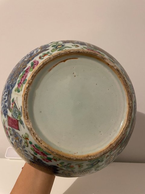 古玩陶瓷清中晚 青花加彩描金賞瓶真品鑒賞圖