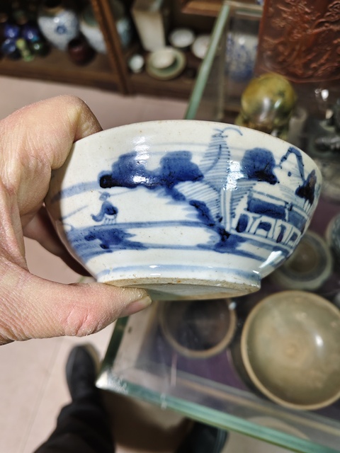 古玩陶瓷山水紋青花研缽真品鑒賞圖