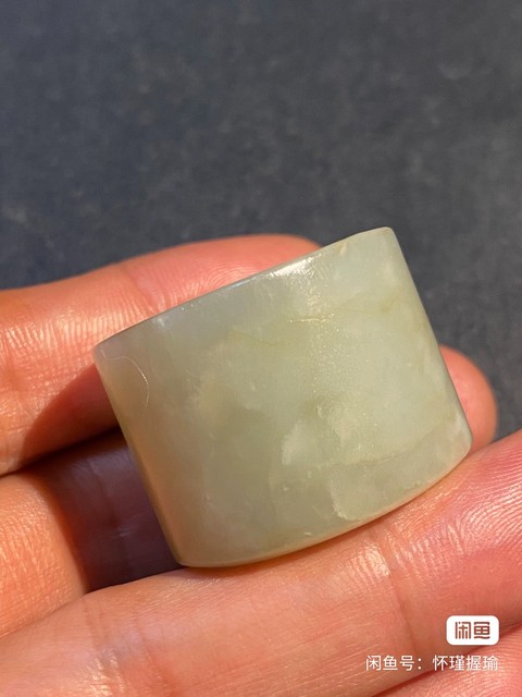 古玩玉器和田玉雕“素紋扳指”真品鑒賞圖