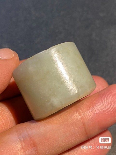 古玩玉器和田玉雕“素紋扳指”真品鑒賞圖