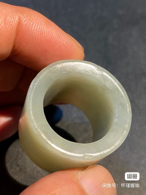 古玩玉器和田玉雕“素紋扳指”真品鑒賞圖