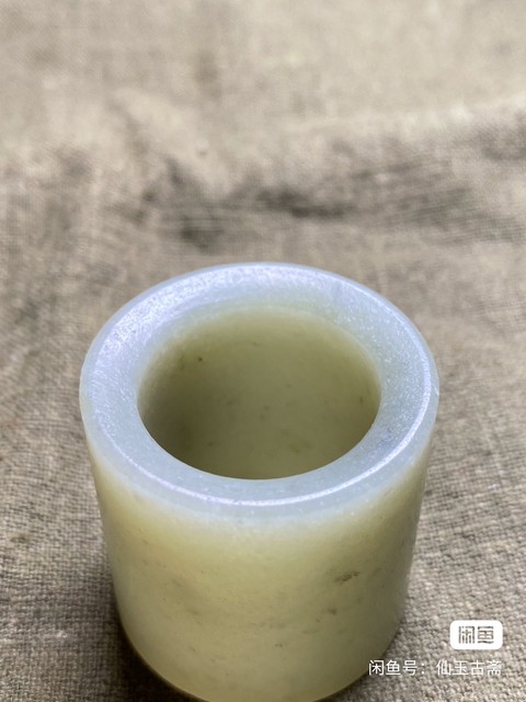 古玩玉器和田玉雕“素紋扳指”真品鑒賞圖