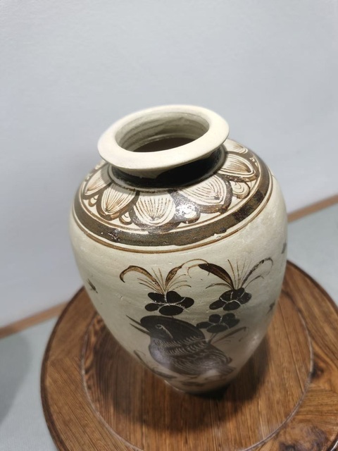 古玩陶瓷吉州窯彩繪畫鳥瓶真品鑒賞圖