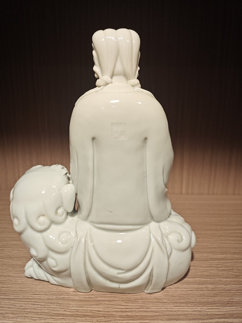 古玩陶瓷德化窯文殊菩薩真品鑒賞圖