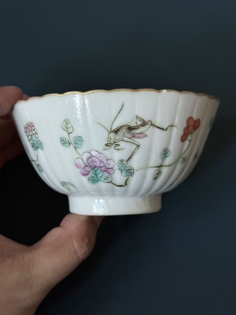 古玩陶瓷道光年制本朝款粉彩飛黃騰達(dá)紋菊瓣茶碗拍賣，當(dāng)前價(jià)格980元