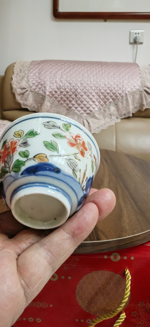 古玩陶瓷青花五彩花卉紋杯真品鑒賞圖