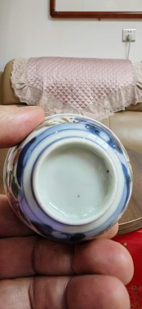 古玩陶瓷青花五彩花卉紋杯真品鑒賞圖