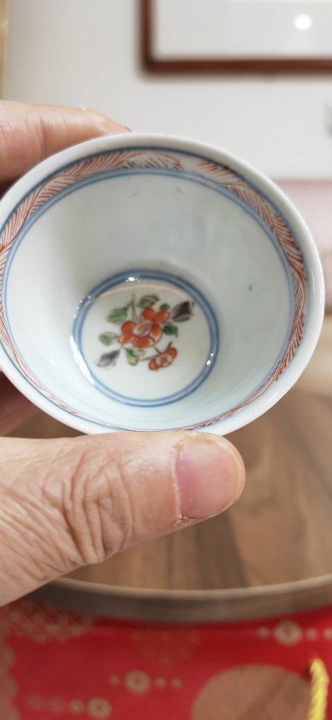 古玩陶瓷青花五彩花卉紋杯真品鑒賞圖