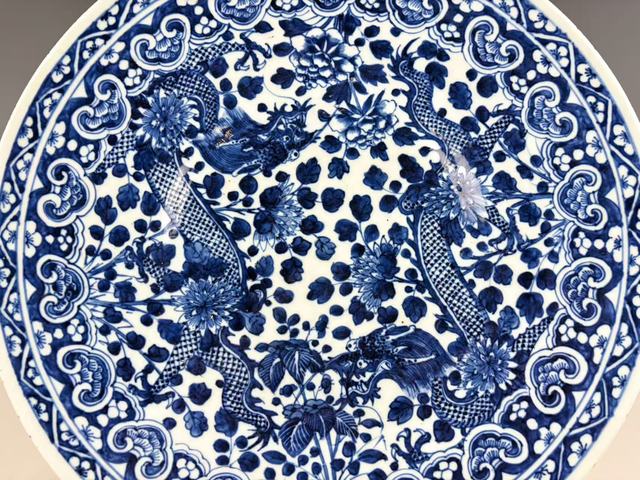 古玩陶瓷清晚期·青花雙龍大盤拍賣，當前價格4440元