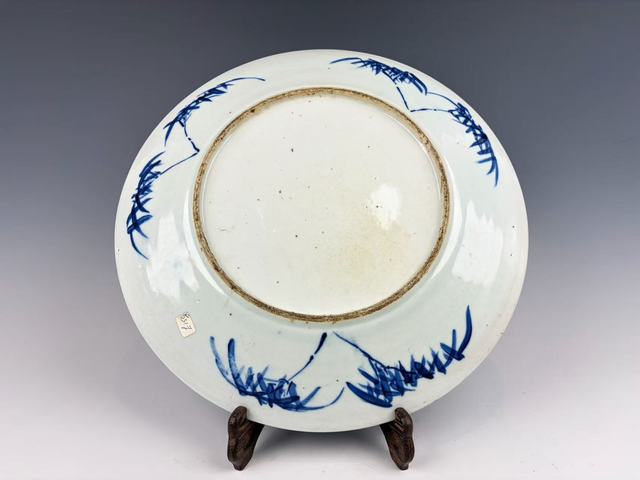 古玩陶瓷清晚期·青花雙龍大盤拍賣，當前價格4440元