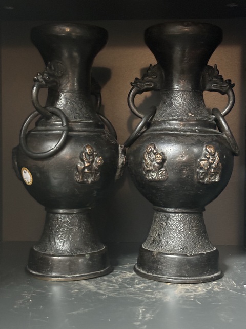 古玩銅器明·獸耳瓶一對真品鑒賞圖