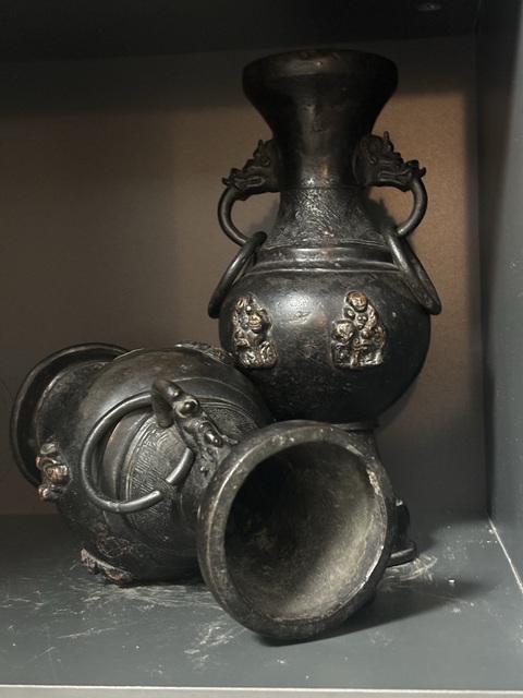 古玩銅器明·獸耳瓶一對真品鑒賞圖