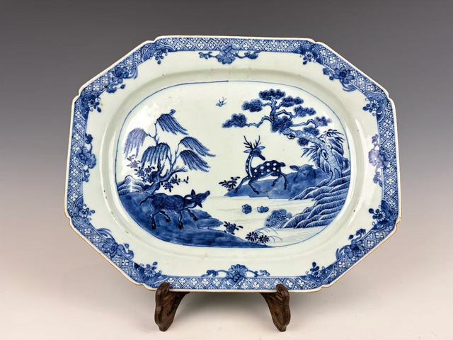 古玩陶瓷清乾隆·青花松鹿牛圖大盤真品鑒賞圖