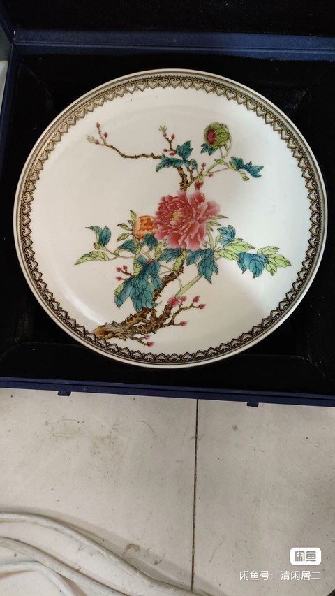 古玩陶瓷粉彩花卉掛盤真品鑒賞圖
