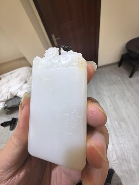 古玩玉器現(xiàn)代新疆和田料玉牌真品鑒賞圖