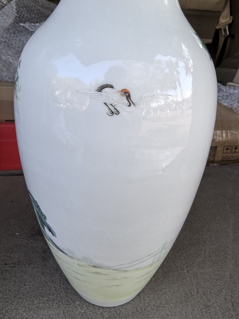 古玩陶瓷人物紋粉彩瓶真品鑒賞圖