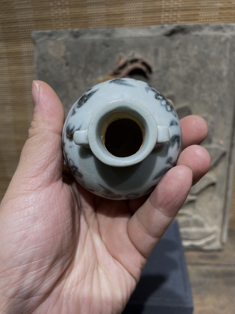 古玩陶瓷青花花卉紋雙系罐真品鑒賞圖