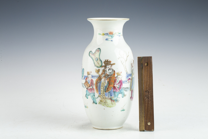 古玩陶瓷清晚·粉彩福祿壽三星人物紋瓶真品鑒賞圖