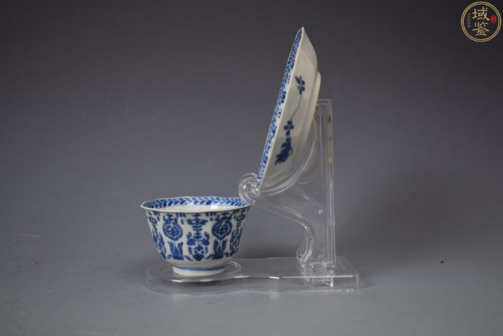 古玩陶瓷康熙大尺寸青花花卉杯碟拍賣，當(dāng)前價(jià)格1388元