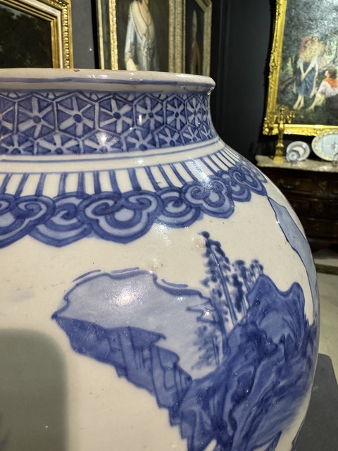 古玩陶瓷山水紋青花罐真品鑒賞圖