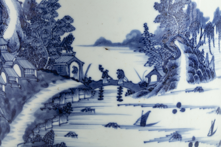 古玩陶瓷清乾隆·青花山水人物紋筆海真品鑒賞圖