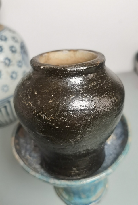 古玩陶瓷黑釉罐真品鑒賞圖