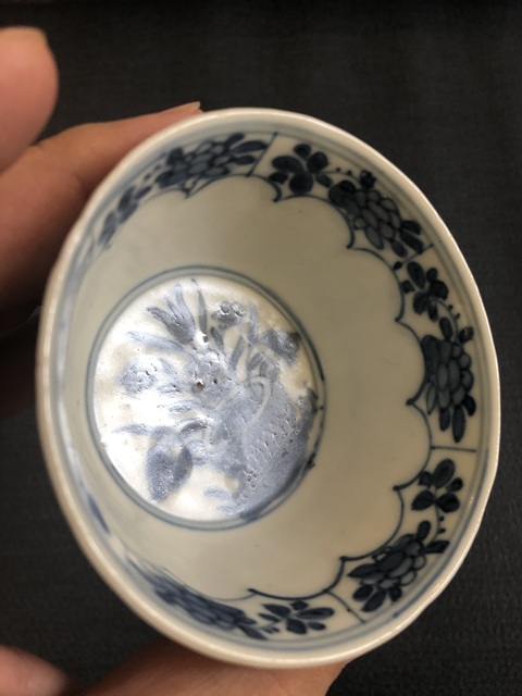 古玩陶瓷青花花卉杯真品鑒賞圖